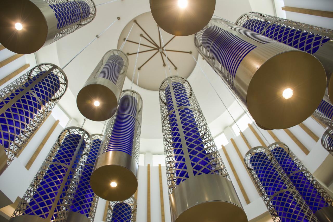 Radisson Blu Resort, Al Khobar Bahía de la Media Luna Exterior foto The ceiling of the main entrance